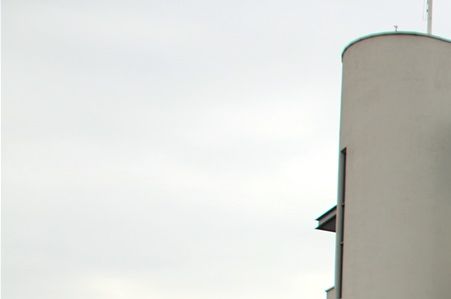 
Het ingenieursbureau D & C Engineering heeft de gemeentegrens over haar grond lopen